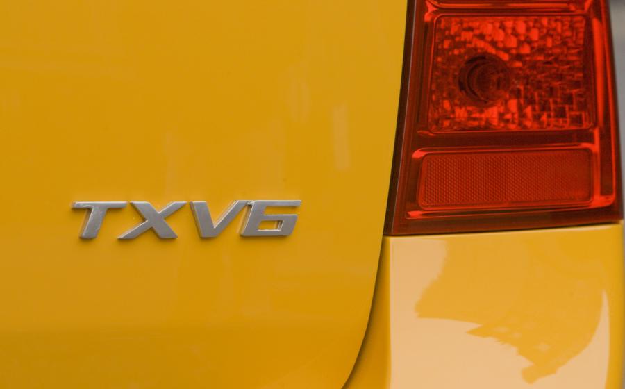  Kia Rondo Taxi 2007 года  (фото 9 из 45)